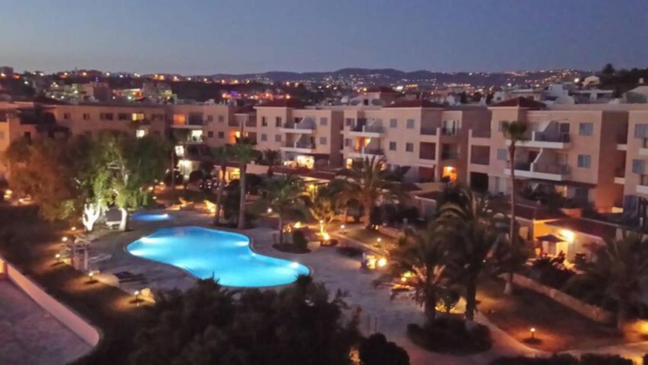 H&o In Paphos! Apartment