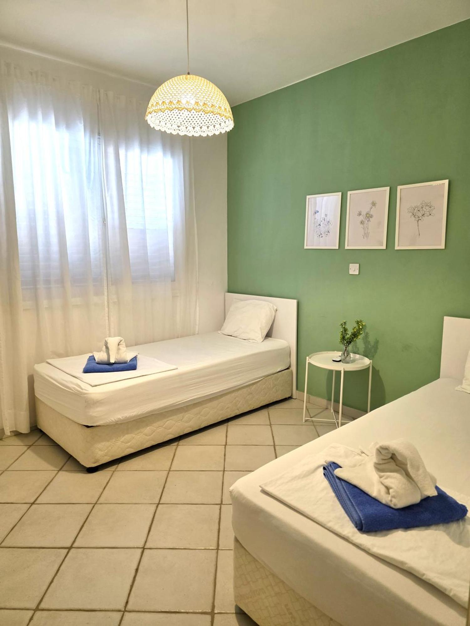 H&o In Paphos! Apartment *